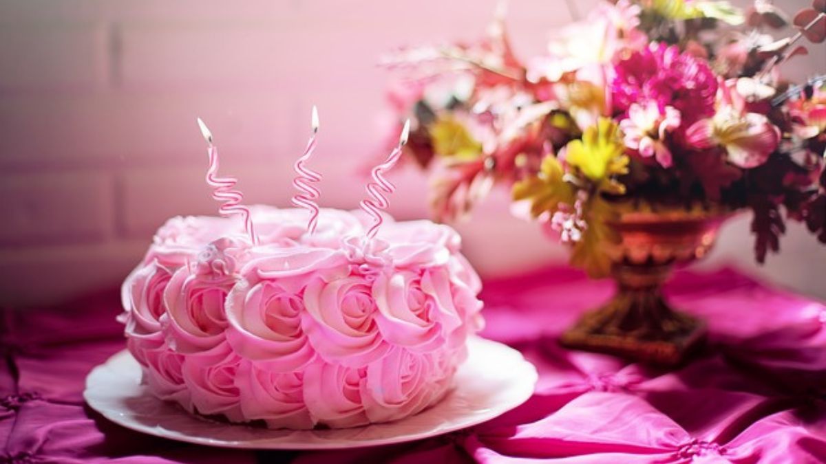 既婚者が祝う誕生日ケーキのイメージ